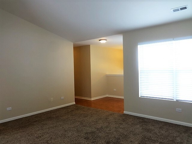 Building Photo - 504 Springwood Drive Unit 504