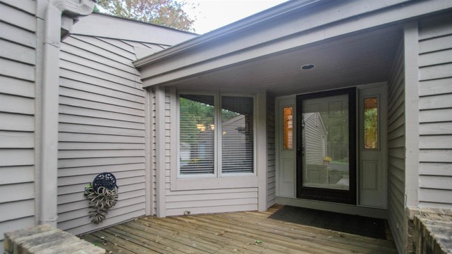 Building Photo - 5492 Parkgrove Rd