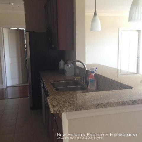 Building Photo - 3 bedroom in Mount Pleasant SC 29464
