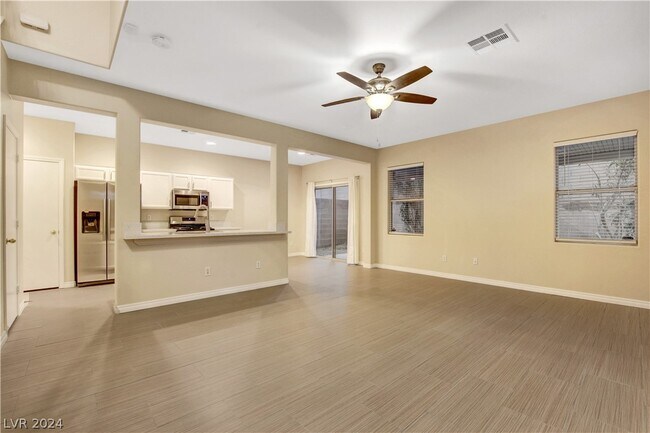Foto del edificio - 659 Jumbled Sage Ct