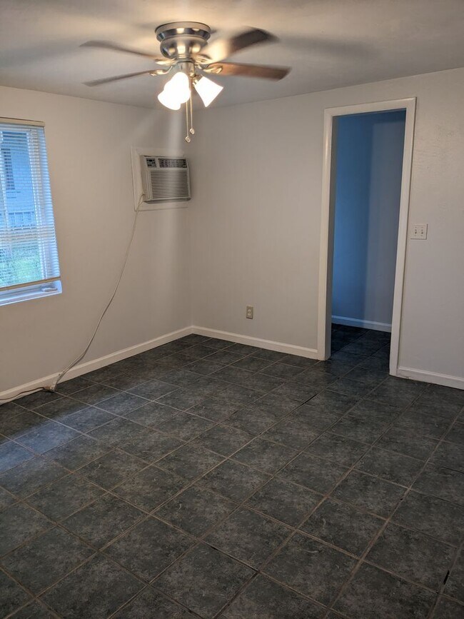 Foto del edificio - 4104 S. Atlantic Ave