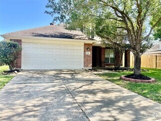 Building Photo - 15318 Redbud Berry Way