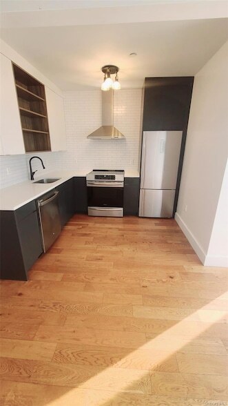 Foto del edificio - 499 Evergreen Ave