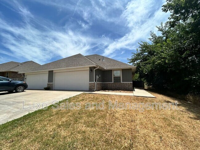 Foto del edificio - 11302 Coachmans Rd