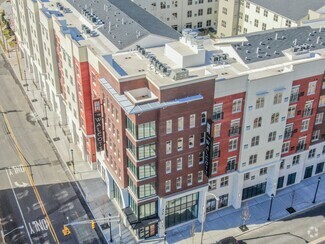 Building Photo - 455 Main St