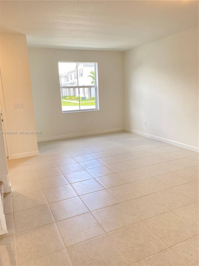 Foto del edificio - 2640 SE 19th St