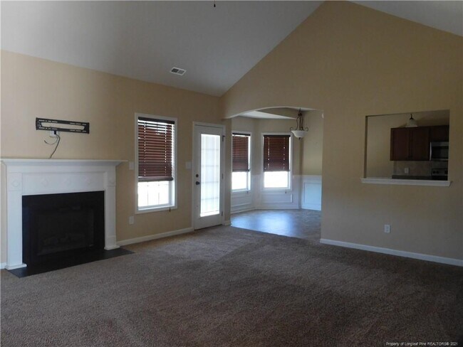 Foto del edificio - 134 Whitetail Ct