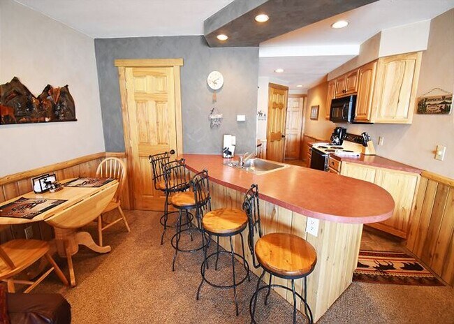 Foto del edificio - Winter Seasonal Rental- Lake Dillon Condos 108