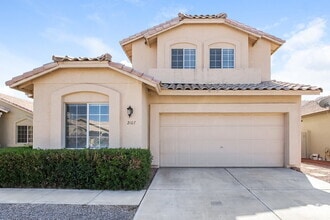 Building Photo - 2107 E Helena Dr