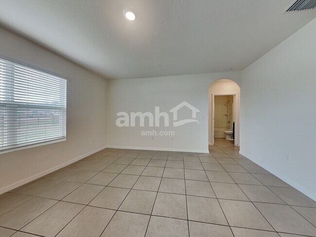 Foto del edificio - 3011 Bridgeman Ct