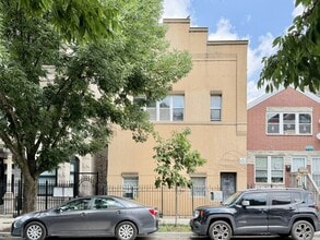 Building Photo - 2040 W 19th St