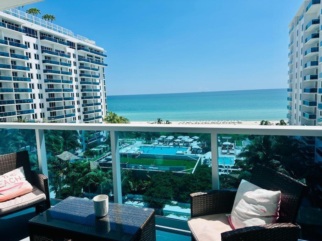 Foto principal - 2301 Collins Ave