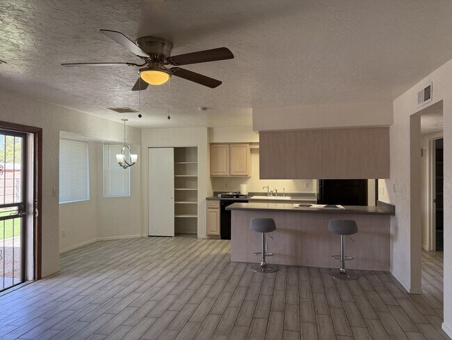 Foto del edificio - Horse Property 3 bedroom, 2 Bath