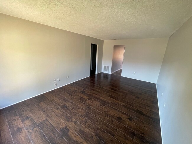 Foto del edificio - Condo for rent in Grayson Valley