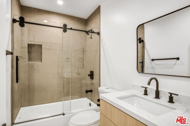 Foto del edificio - 10828 Hesby St