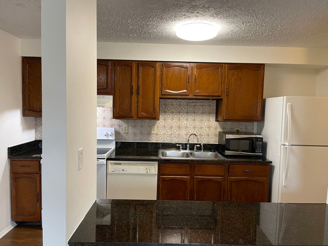 Foto principal - 501 Heather Ridge Dr