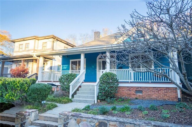 Foto del edificio - 311 Josephine St NE