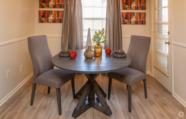 2BR, 2BA - 1100 SF - Cromwell Valley Apartments