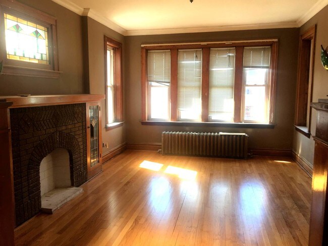 Building Photo - 1627 S 49th Ave