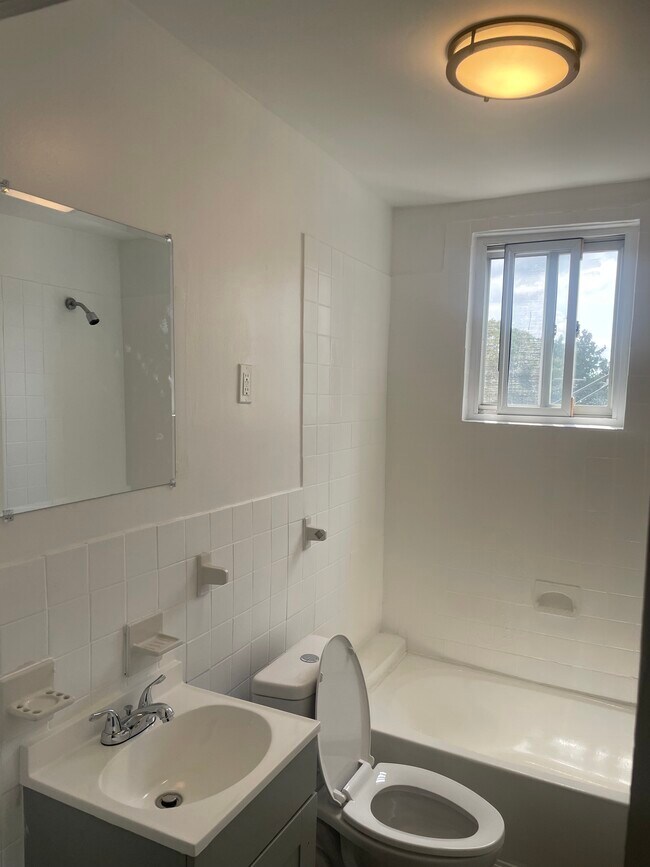 Foto del edificio - 5134 Diamond St