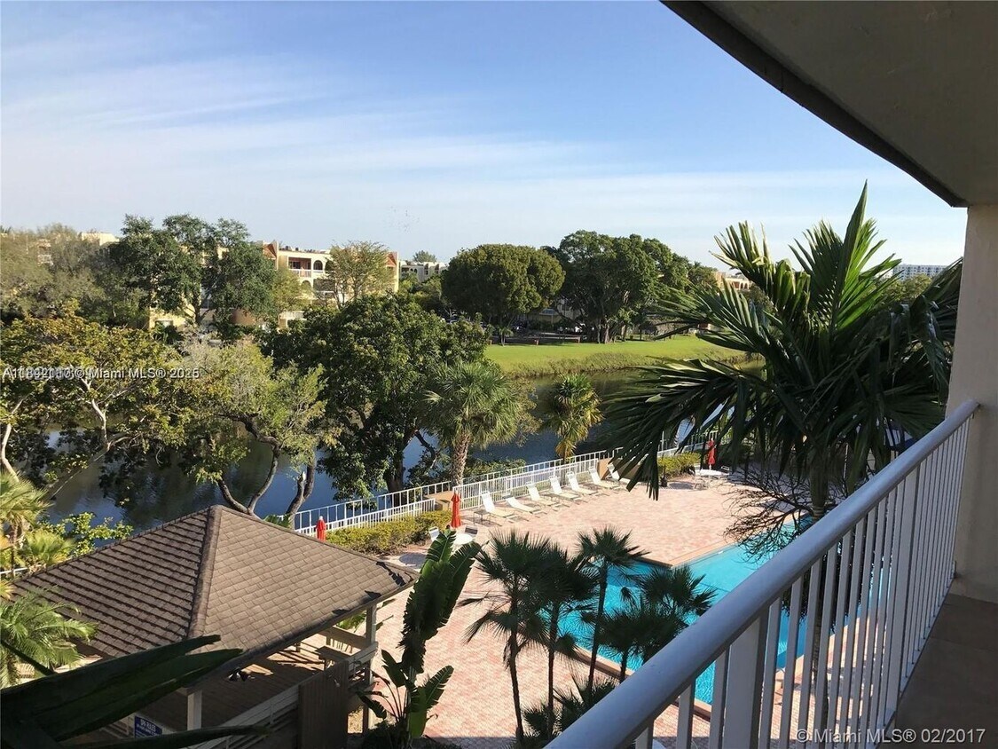 Foto principal - 7755 SW 86th St