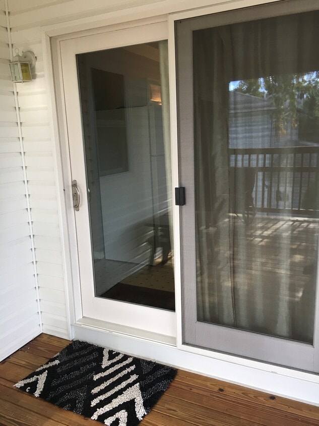 Entrance - 114 Phyllis Dr