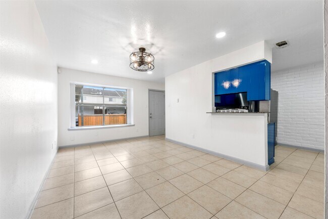 Foto del edificio - 6827 Chasewood Dr