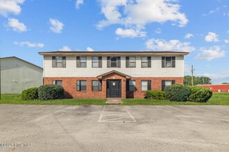 Building Photo - 107 Ravenwood Dr