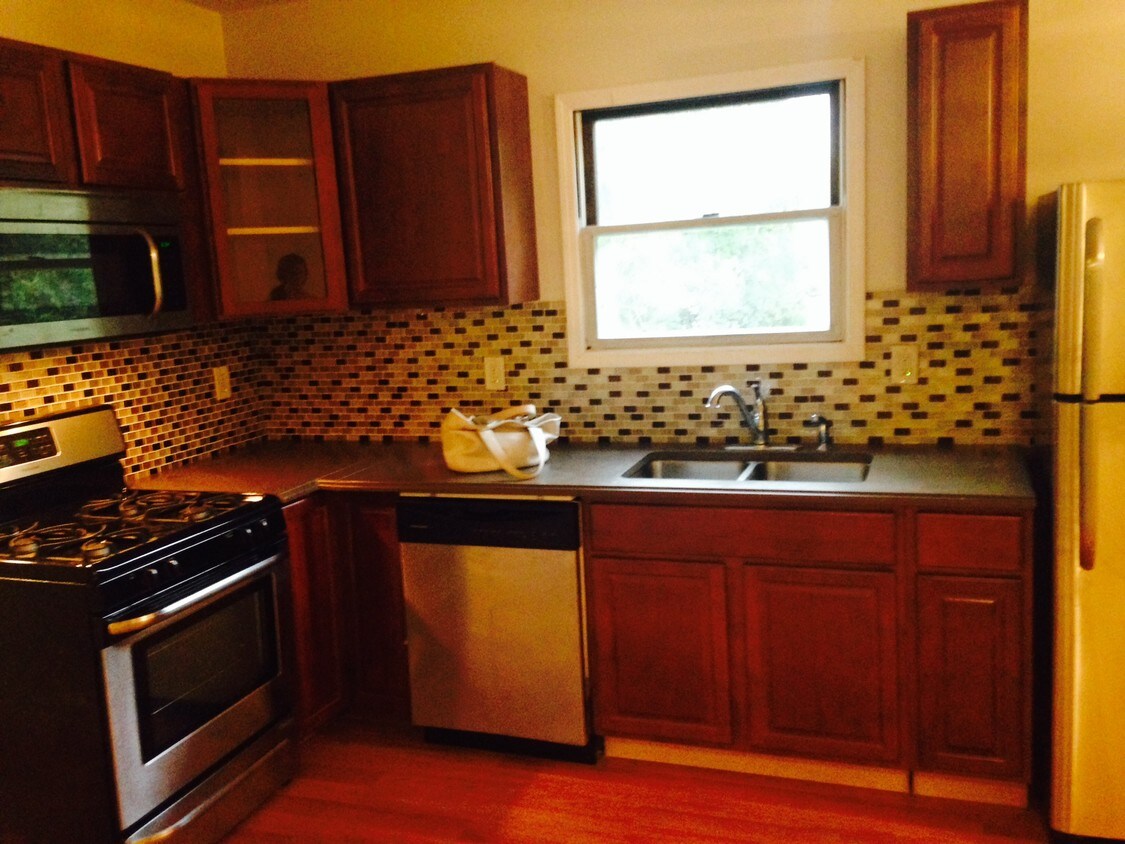 584 N Bridge St, Bridgewater, NJ 08807 House for Rent in Bridgewater, NJ