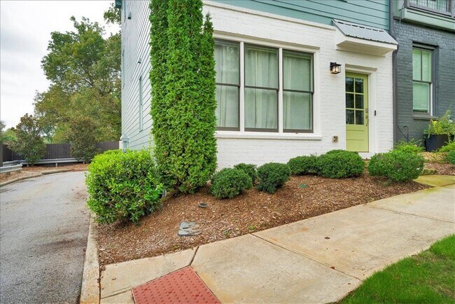 Foto del edificio - 775 Hamilton Cir SE
