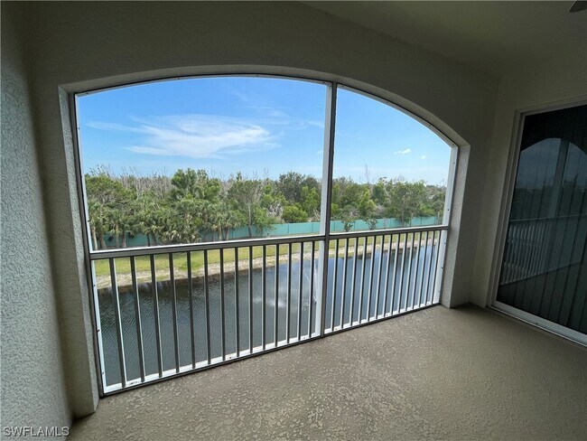 Building Photo - 11041 Gulf Reflections Drive