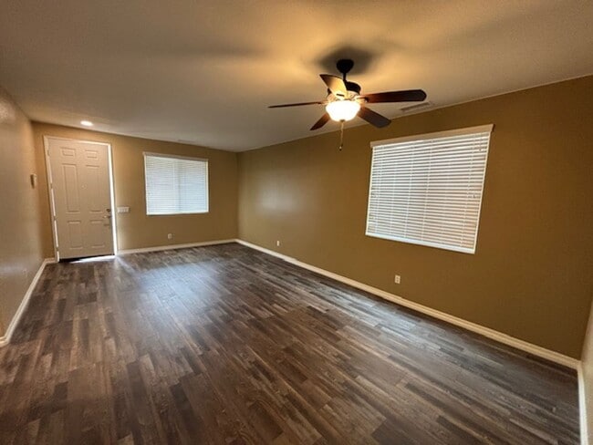 Building Photo - 2684 Jade Tree St