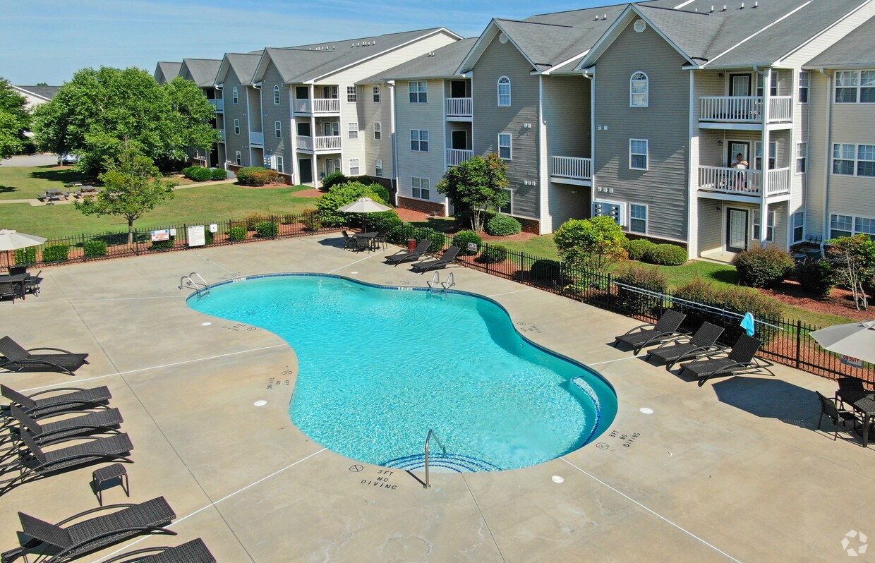 Woodland Village Apartments Fayetteville, NC