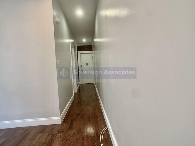 Building Photo - 541 W 156th St