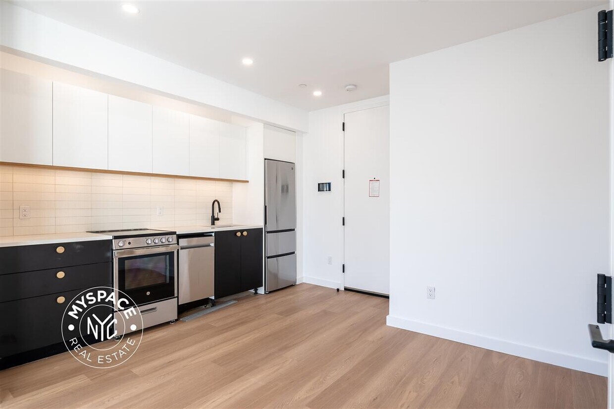 Foto principal - 654 Madison St