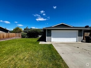 Building Photo - 1601 S 74th Ave