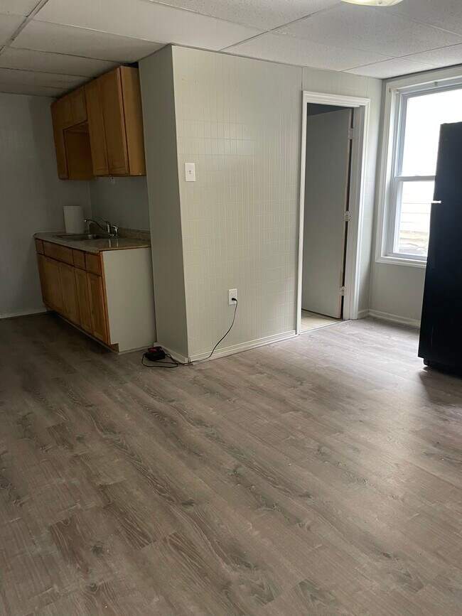 15 Blake St Unit 2, Worcester, MA 01604 15 Blake St Worcester, MA