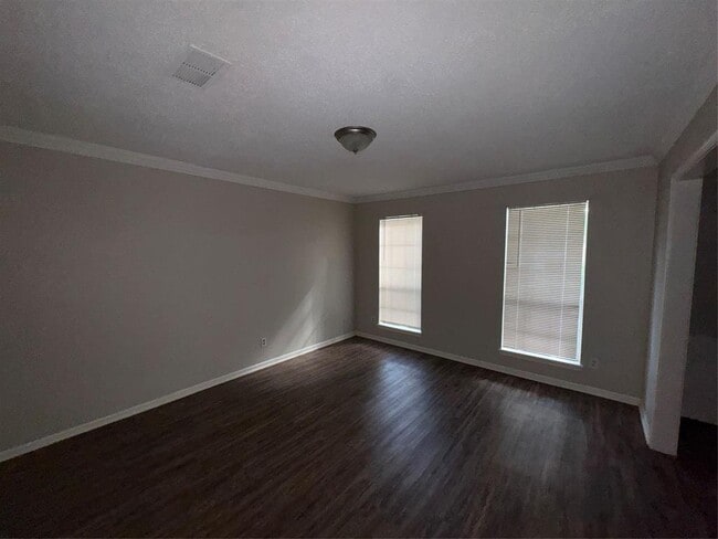 Building Photo - 16511 Courtland Cir