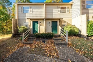 Building Photo - 34 Edgehill Cove