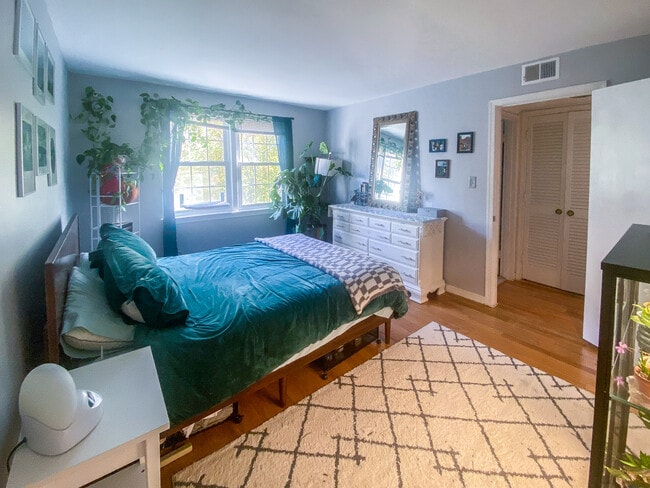 Foto del edificio - 2242 Washington Avenue