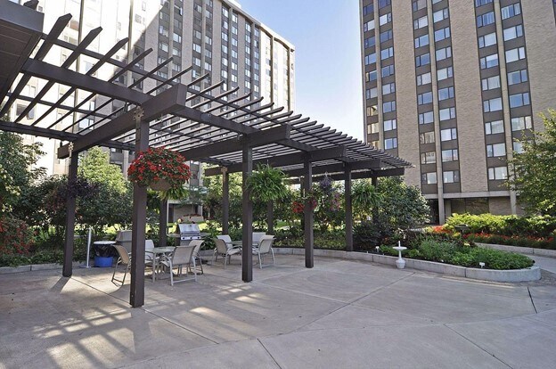 Patio - 15 S 1st St