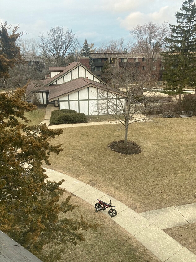 Photo - 513 Timber Ridge Dr (Carol Stream, IL)