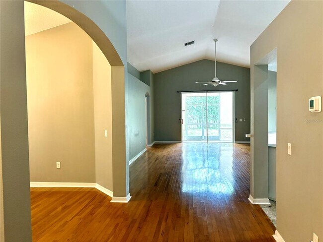 Foto del edificio - 3325 Manor Cove Cir