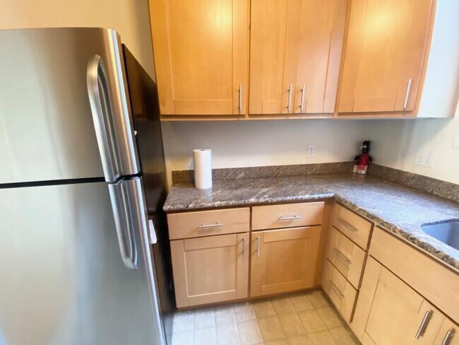 Building Photo - 1 bedroom in San Francisco CA 94117