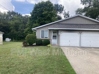 Building Photo - 7255 Periwinkle Ave SE