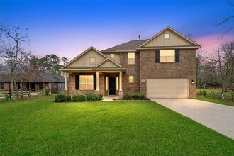 Building Photo - 28510 Lazy Rock Dr