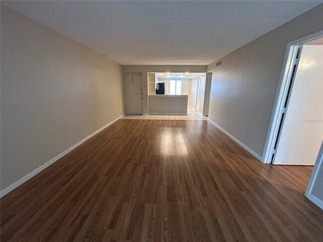Building Photo - 119 Cypress Ct