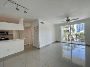 Building Photo - 17100 N Bay Rd