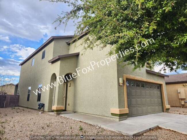 Building Photo - 2427 E Camino Malcote