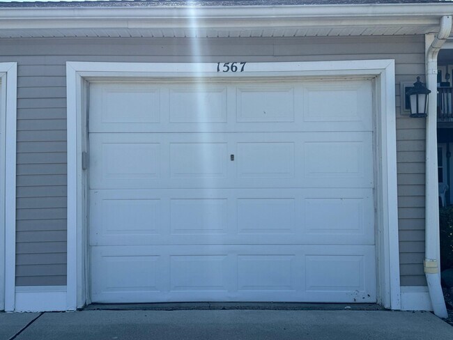 Foto del edificio - 1567 Weatherstone Dr